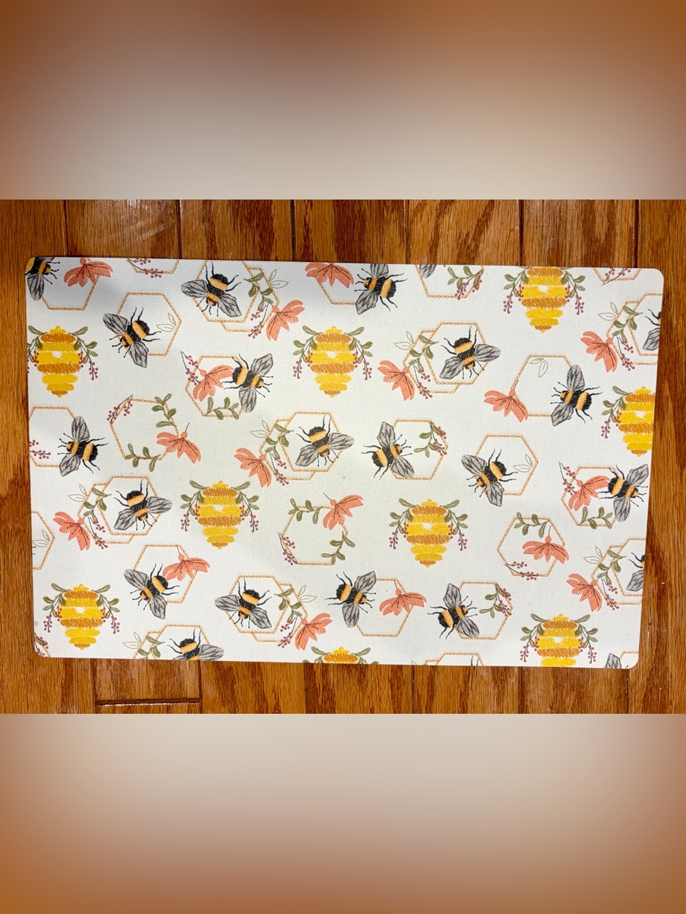 Set of 8 Bee & Honeycomb Placemats | Farmhouse Cottage Table Mats